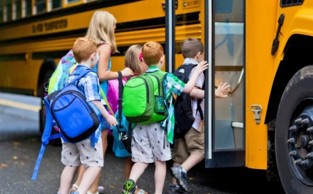 5 Best Tips to Make School Pick-Up and Drop-Off Easier for Parents & Kids