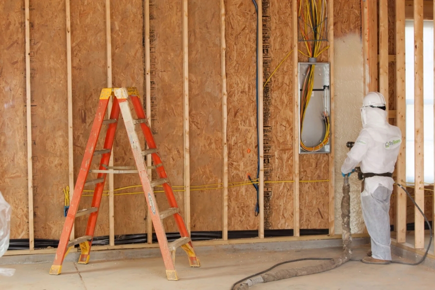 Hire a Spray Foam Insulation Contractor in Denver County, CO That Delivers Lasting Results