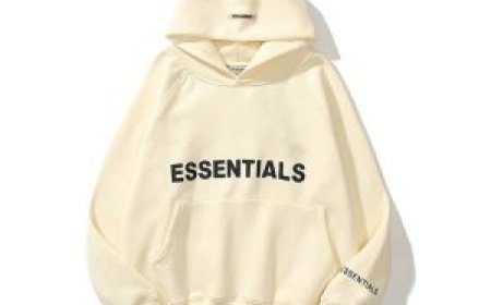 Essentials Hoodie for City Lifestyle