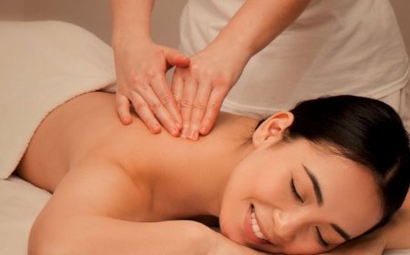 Full Body Massage Therapy in London: Rejuvenate at Zoya’s Beauty Salon