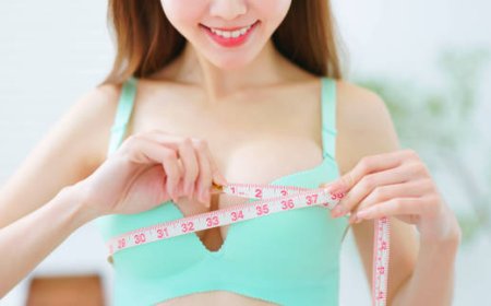 كيف تختارين عيادة تجميل الصدر في الرياض؟